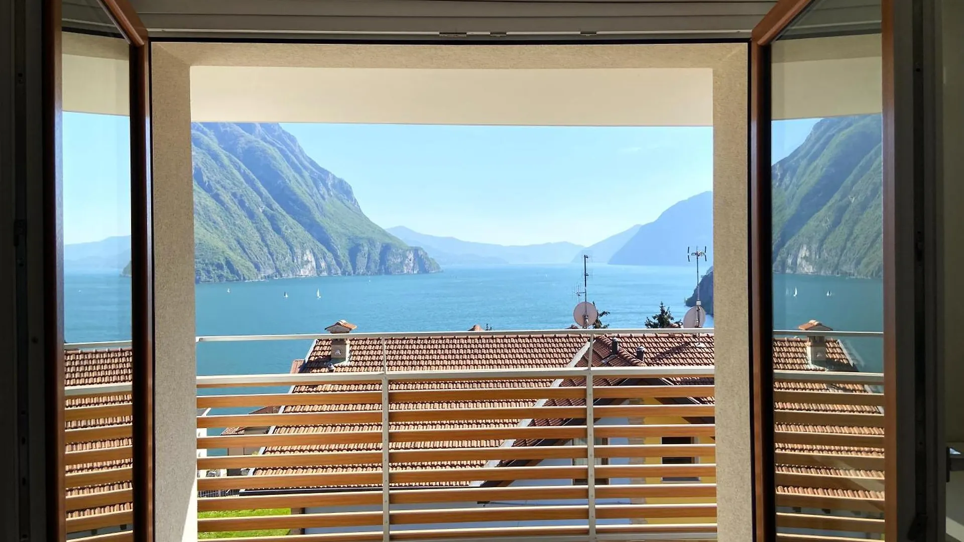 Attico Lussuoso : Villa Letizia Castro  Apartment Castro (Lombardy)