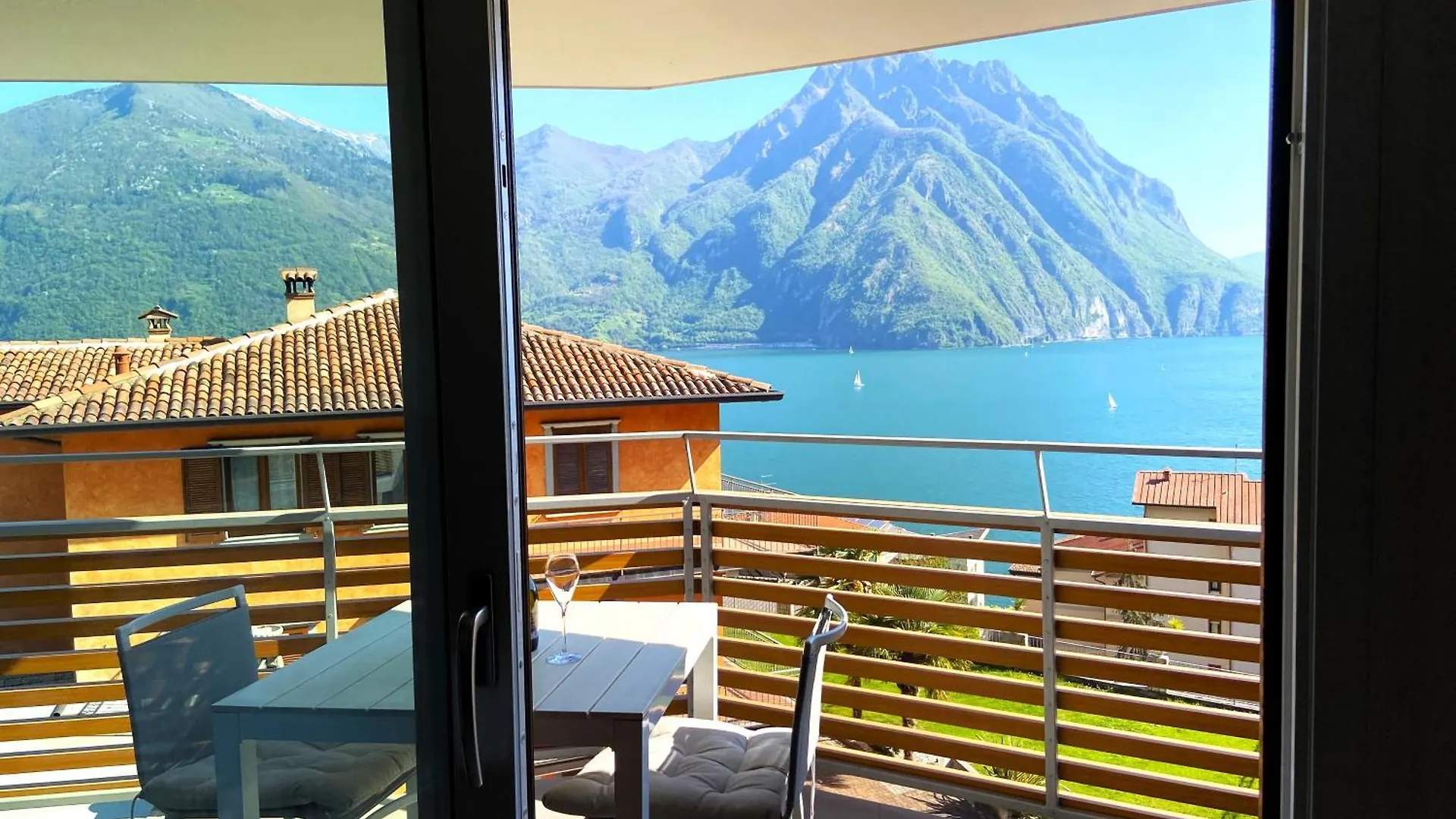 Attico Lussuoso : Villa Letizia Castro  Appartement Castro (Lombardy)